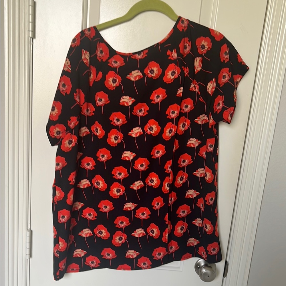 CAbi Black and Red poppy Top - Picture 4 of 5
